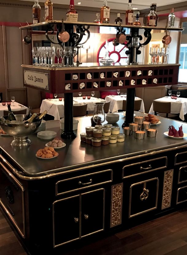 Fourneau de présentation au Café Jamin