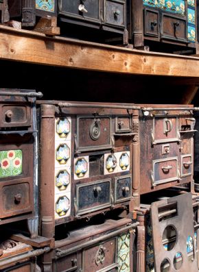 Autre empilement de fourneaux à bois